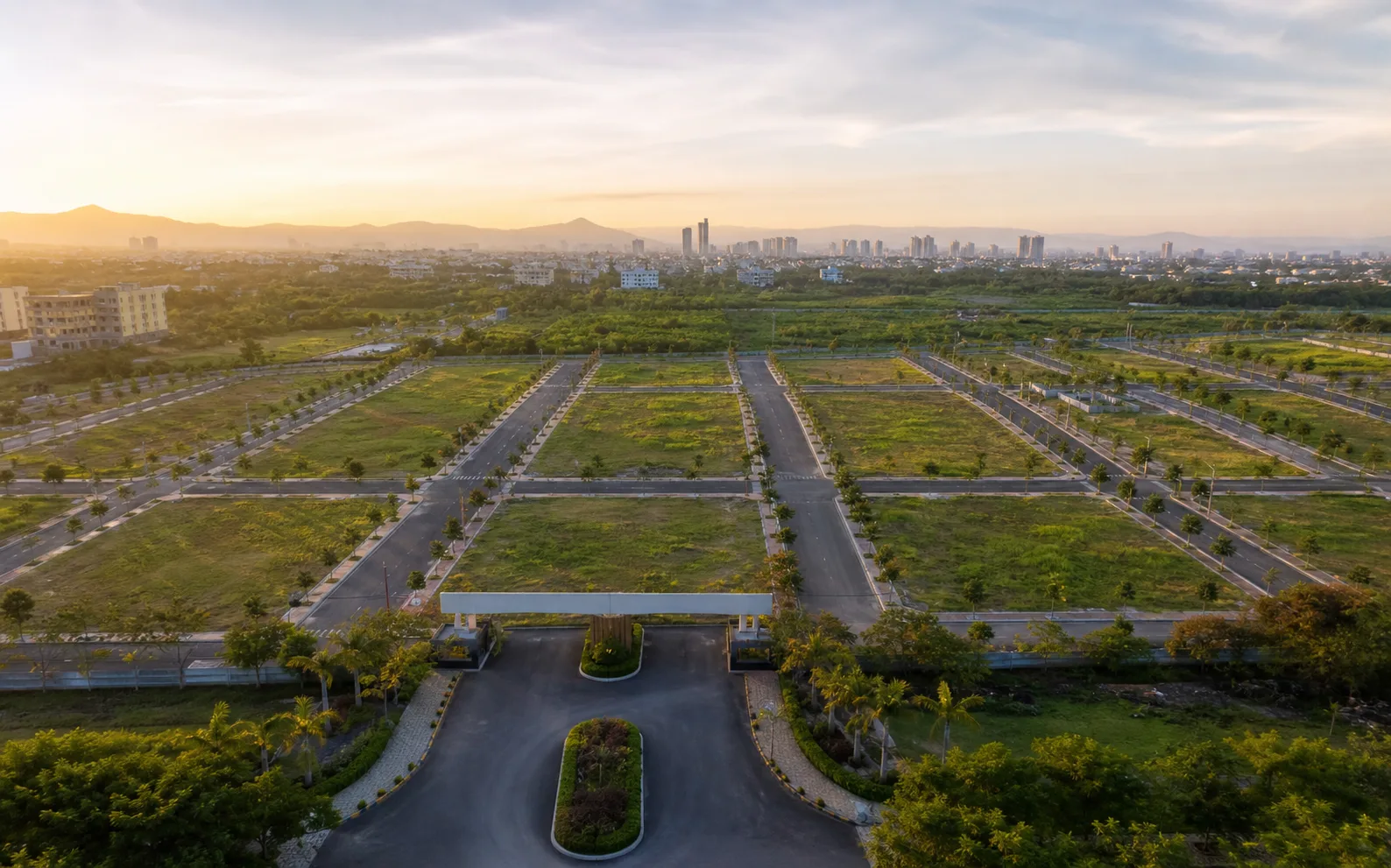 Plots and apartments compared as investments